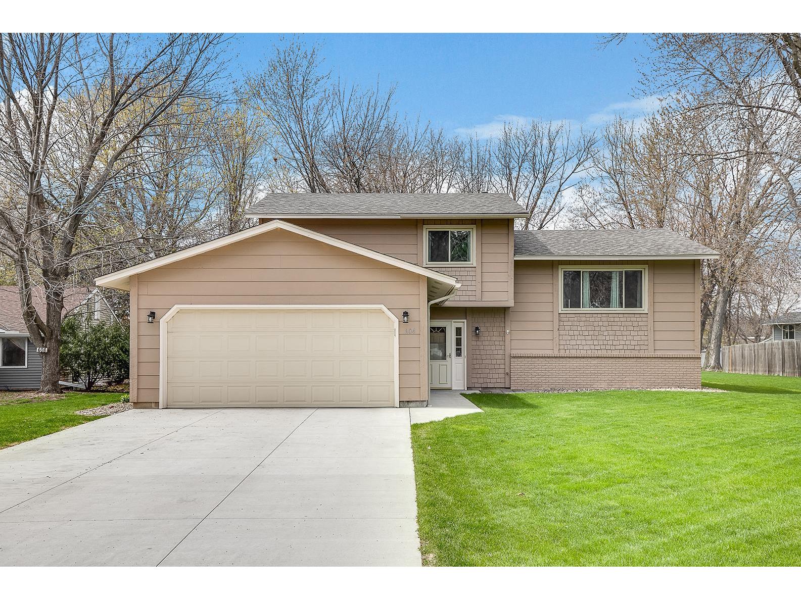 604 2nd Street SE, Forest Lake, MN 55025 MLS 5738012 Edina Realty