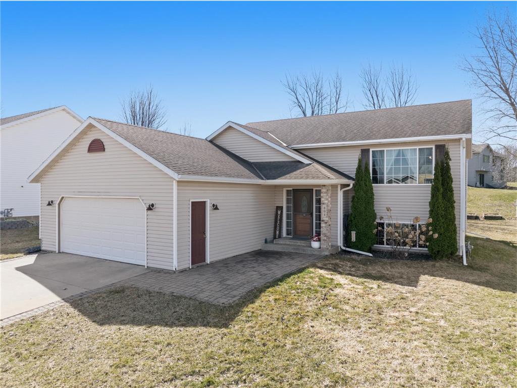 604 4th Street NE Byron MN 55920 7049836 image1