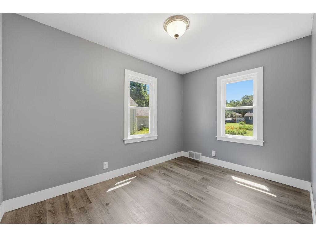 604 E 3rd Street Litchfield MN 55355 7110115 image11