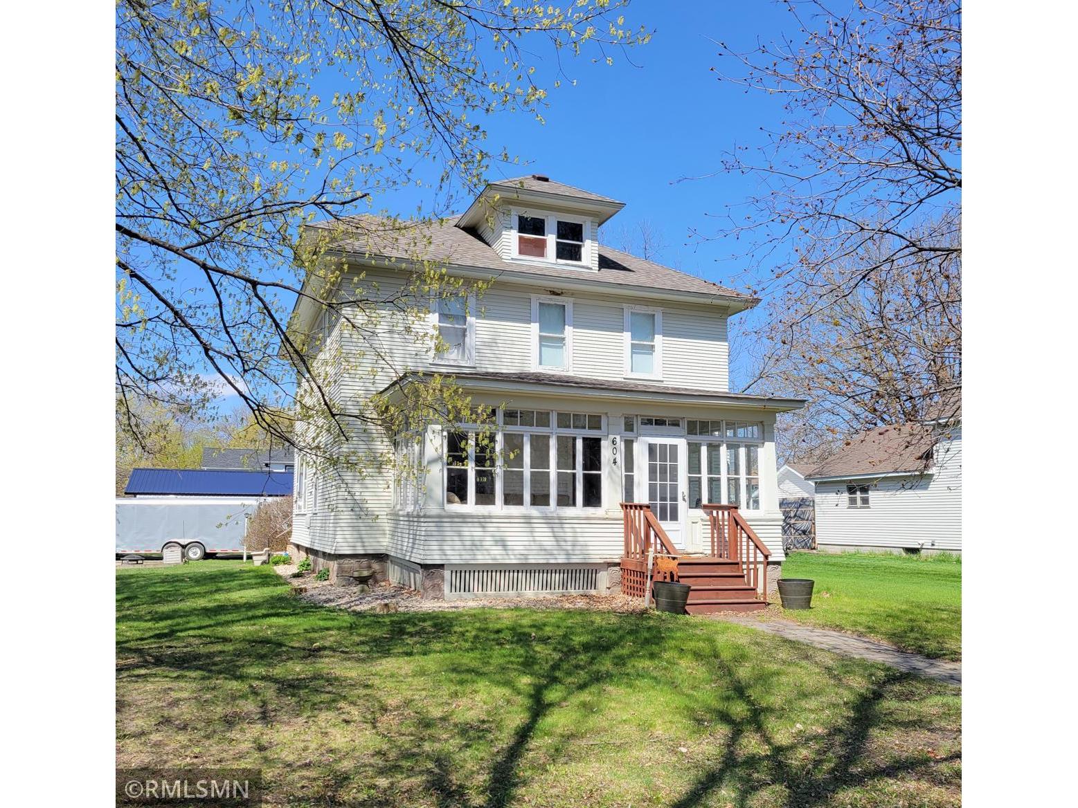 604 N Carver Street, Winthrop, MN 55396 MLS 5748653 Edina Realty