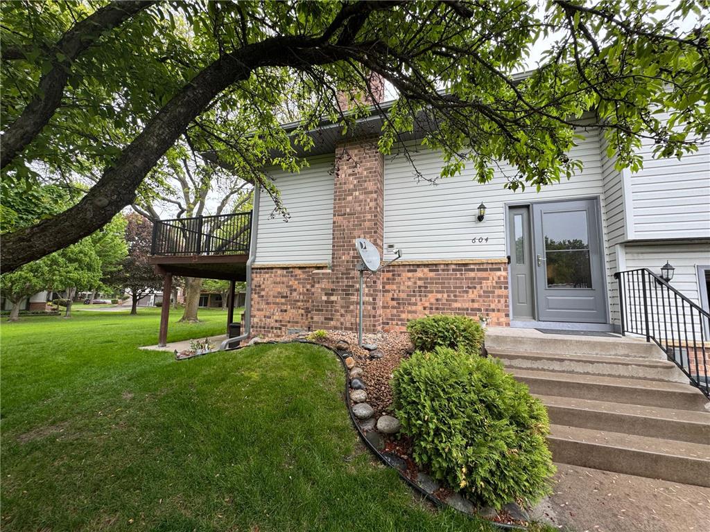 604 Portland Place Burnsville MN 55337 7085097 image4