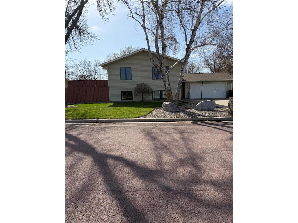 604 S Dekalb Street Redwood Falls MN 56283 7060468 image1