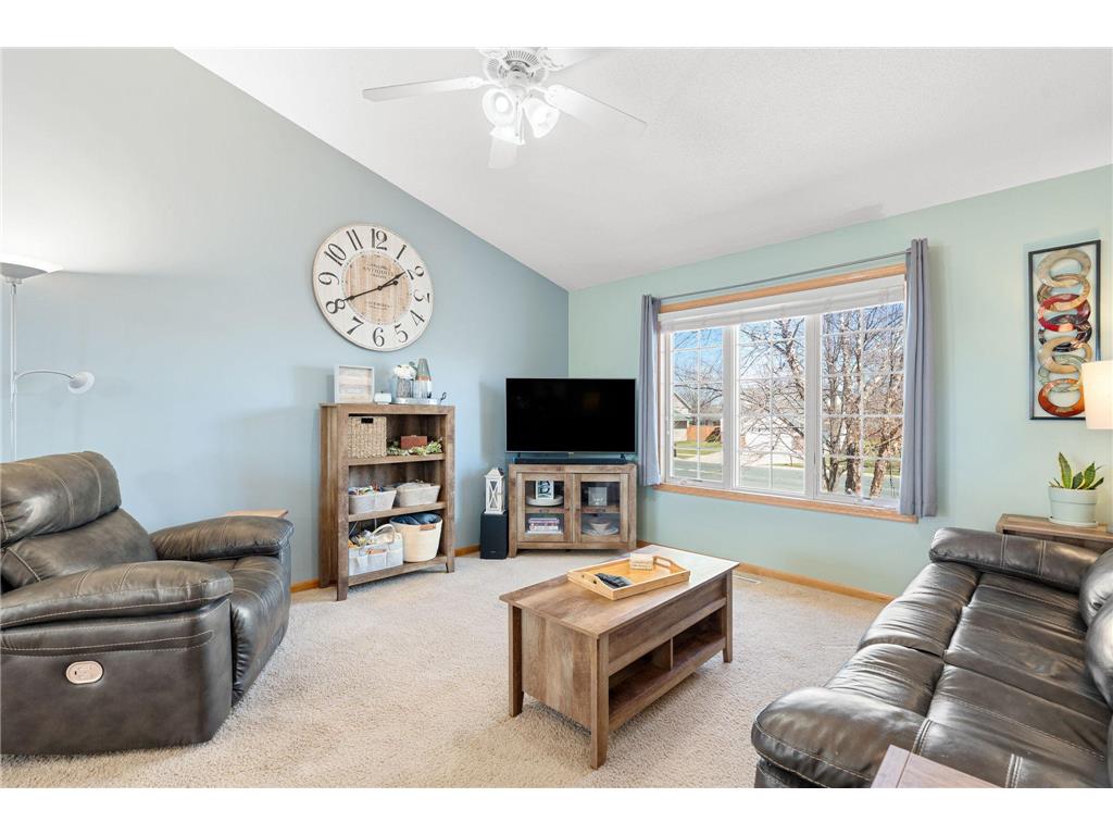 604 St Andrews Drive Mankato MN 56001 7049645 image3