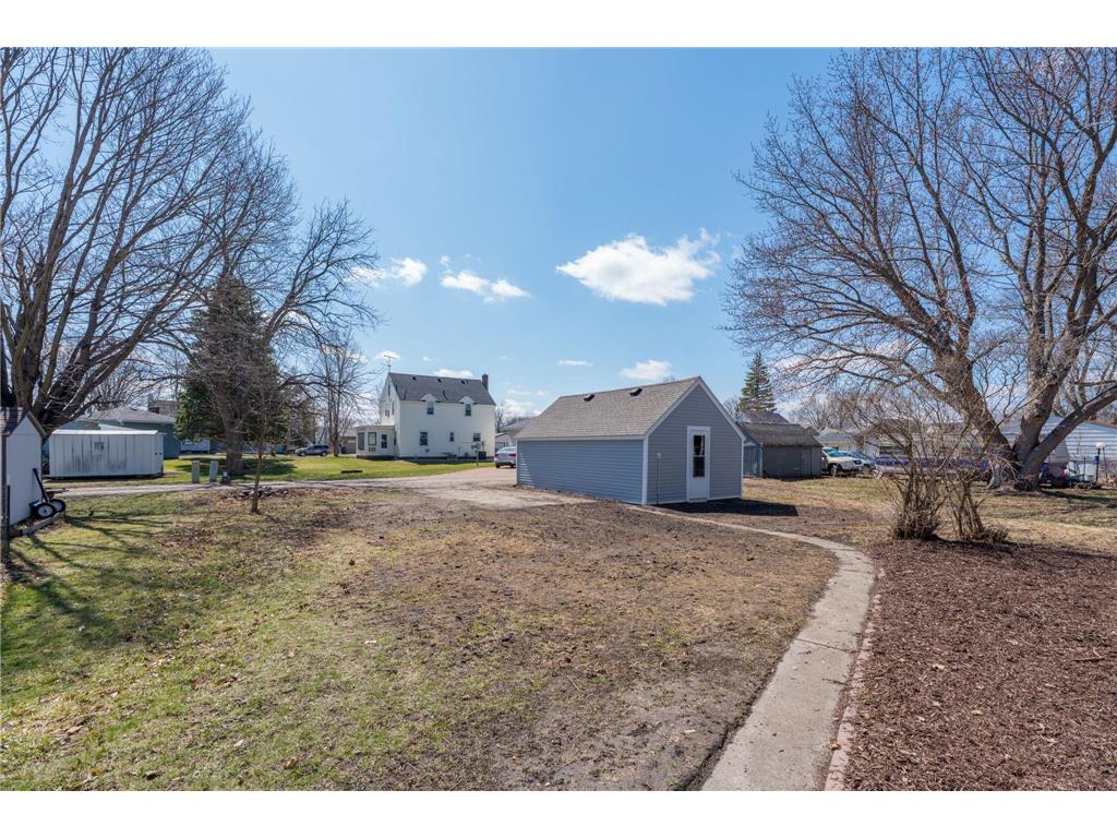 604 W Brooks Street Arlington MN 55307 7050613 image32