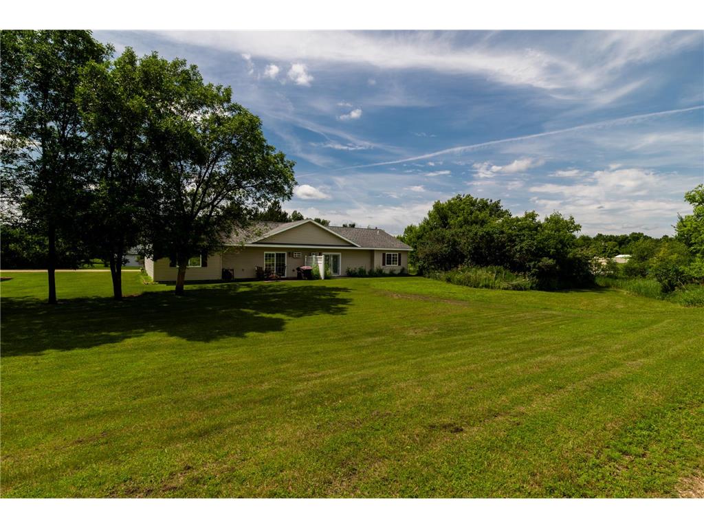 604 and 606 N Pickle Street Hewitt MN 56453 7110901 image12