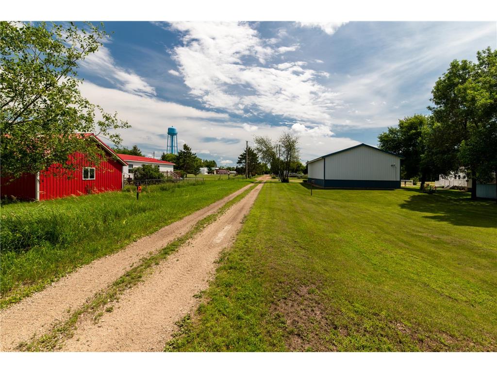 604 and 606 N Pickle Street Hewitt MN 56453 7110901 image16