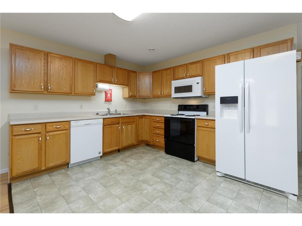 604 and 606 N Pickle Street Hewitt MN 56453 7110901 image4