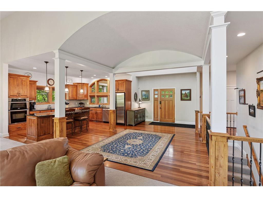 6040 Oakview Court Shorewood MN 55331 6787328 image1