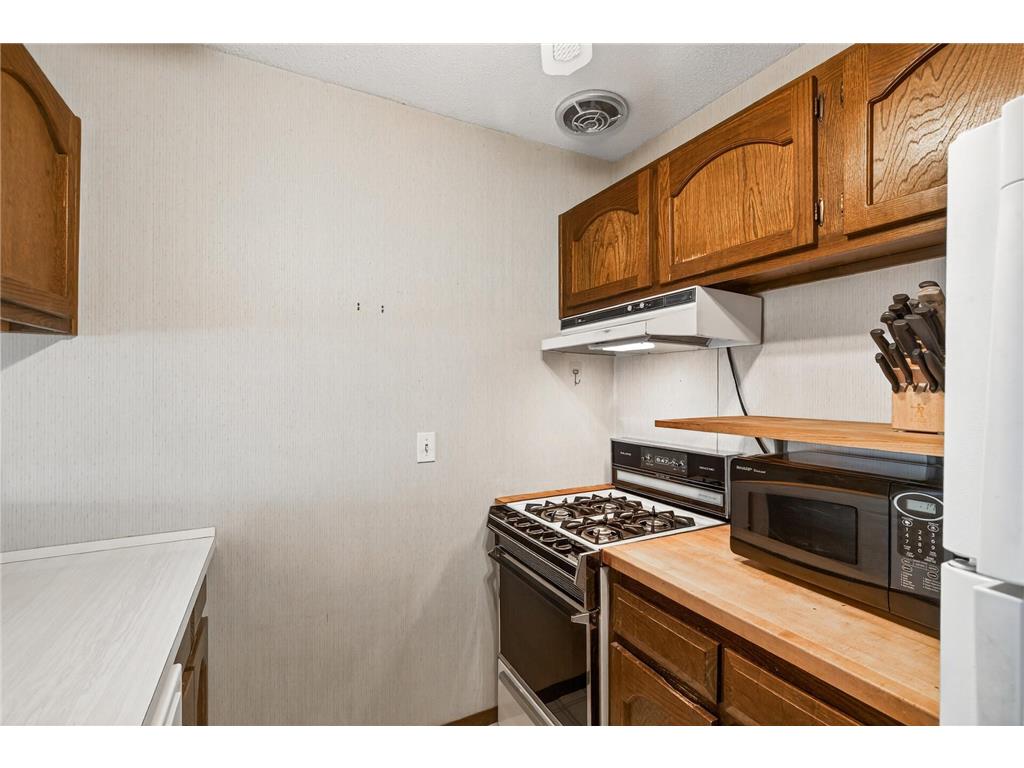 6042 Golden Valley Road Golden Valley MN 55422 7026927 image16