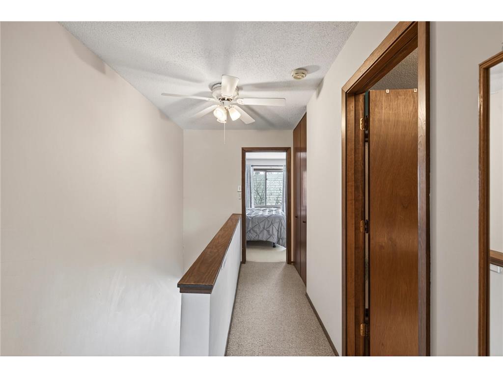 6042 Golden Valley Road Golden Valley MN 55422 7026927 image17