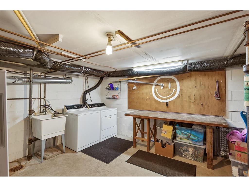 6042 Golden Valley Road Golden Valley MN 55422 7026927 image24