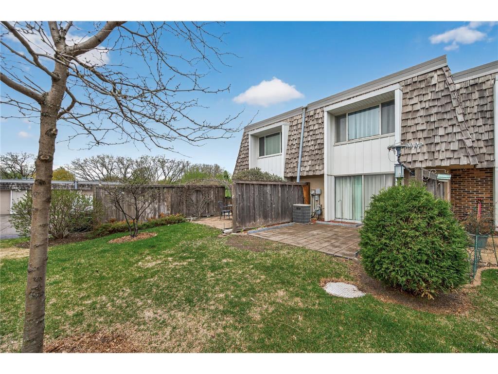 6042 Golden Valley Road Golden Valley MN 55422 7026927 image28