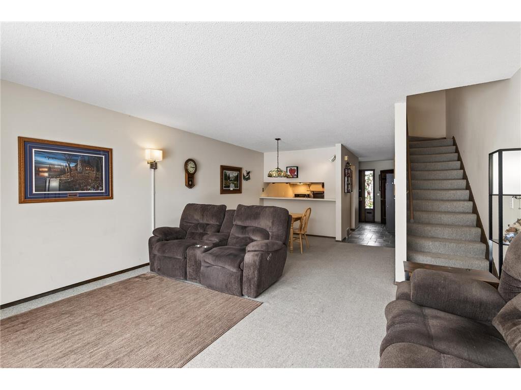 6042 Golden Valley Road Golden Valley MN 55422 7026927 image8