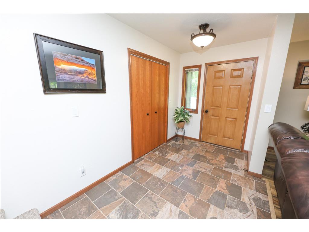 6042 Maple Lane NE Alexandria MN 56308 7081073 image3