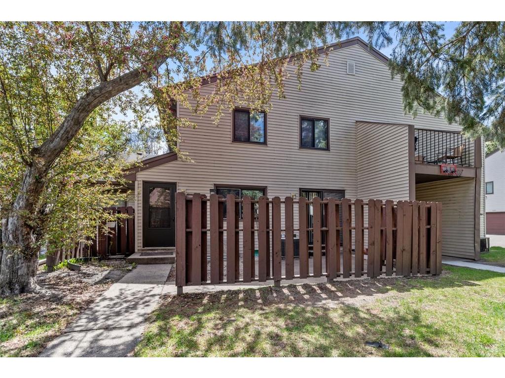 6047 72nd Lane N Brooklyn Park MN 55429 7066437 image1