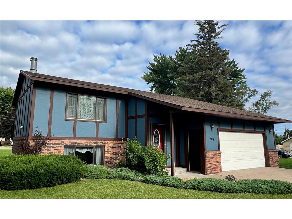 605 12th Street NE Little Falls MN 56345 6547789 image1