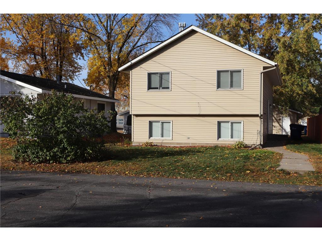 605 22nd Avenue N Saint Cloud MN 56303 6620529 image1