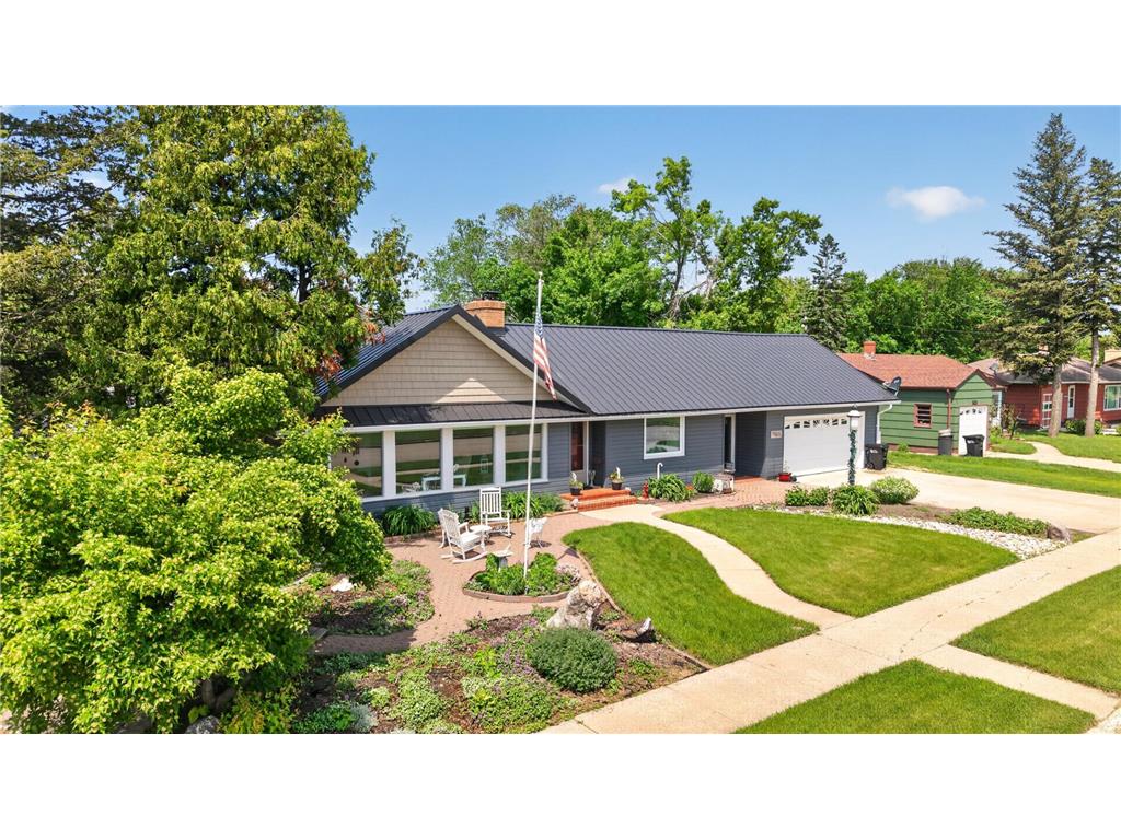 605 8th Avenue NE Valley City ND 58072 - Sheyenne River 7084664 image1