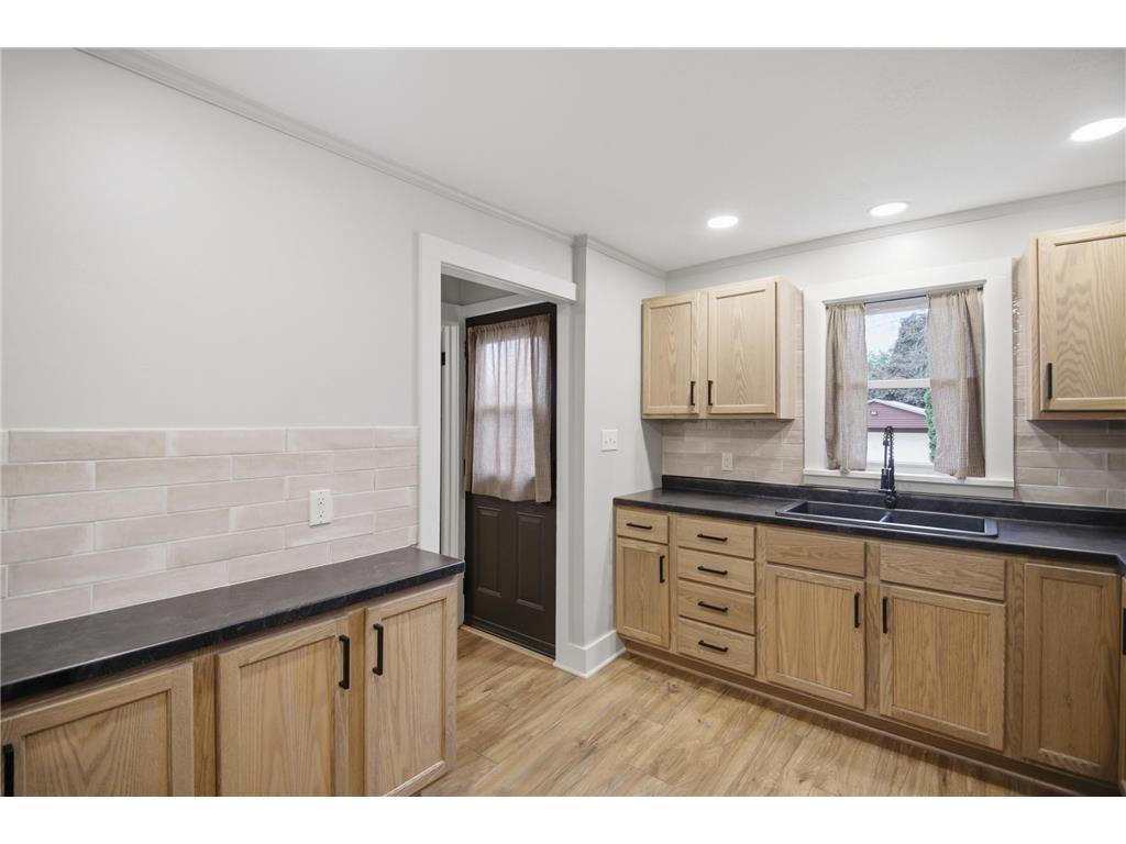 605 9th Avenue SW Austin MN 55912 7076334 image12