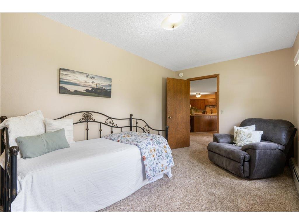 605 Chinook Avenue SW Avon MN 56310 - Middle Spunk 7076104 image12
