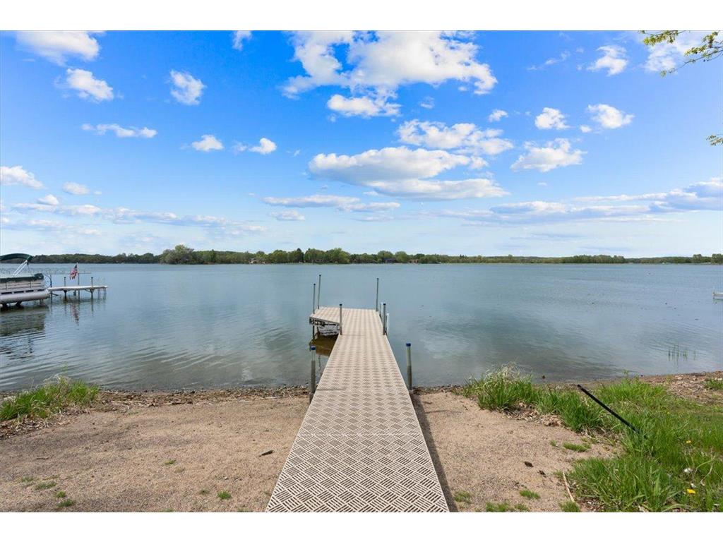 605 Chinook Avenue SW Avon MN 56310 - Middle Spunk 7076104 image2