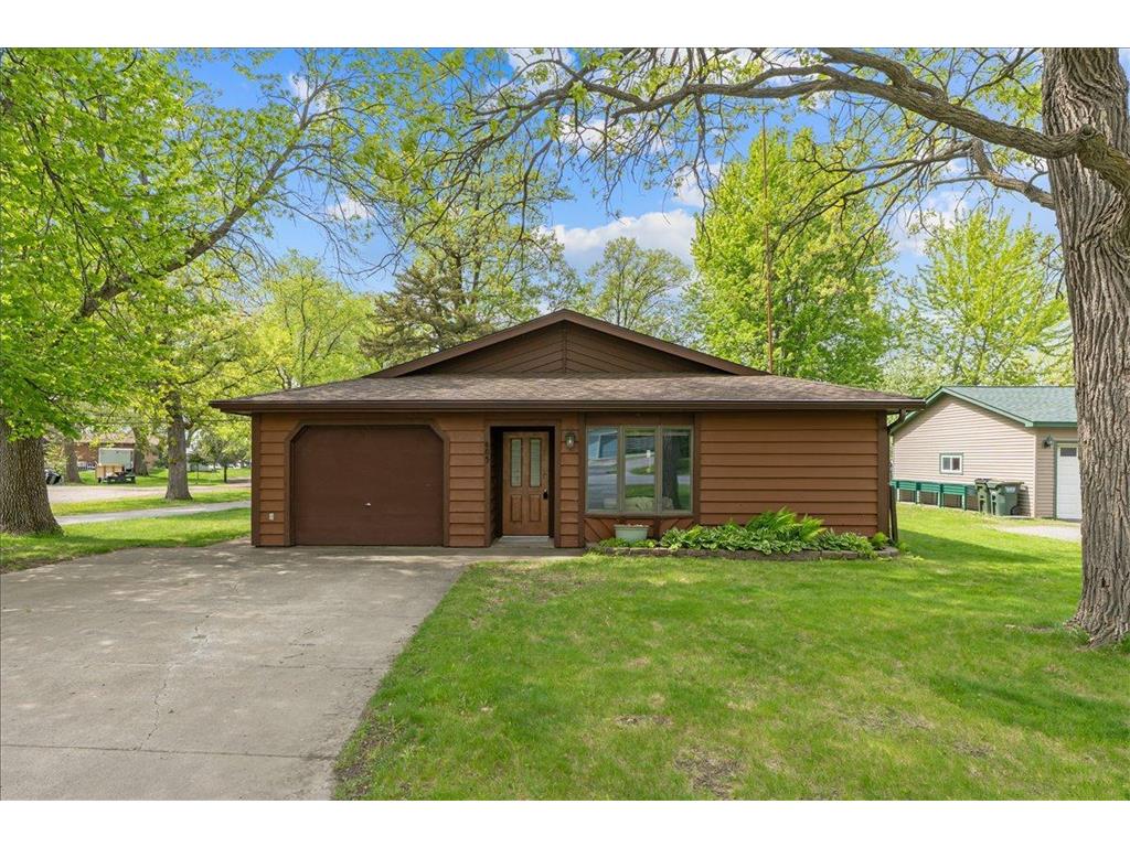 605 Chinook Avenue SW Avon MN 56310 - Middle Spunk 7076104 image45
