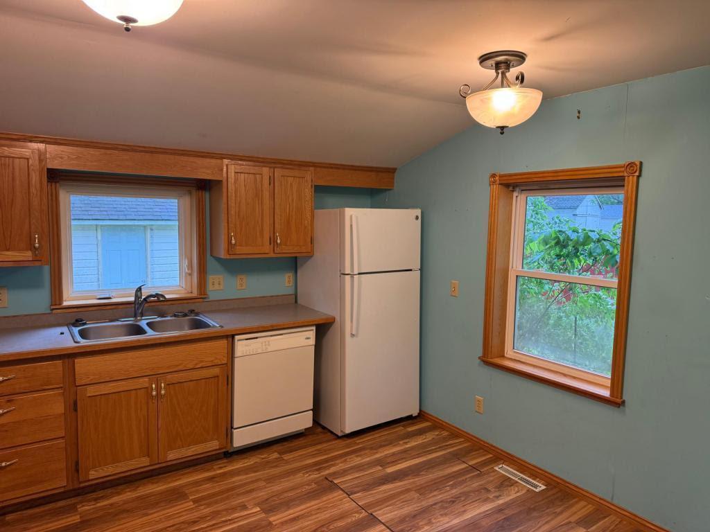 605 Division Street W Faribault MN 55021 7063205 image2