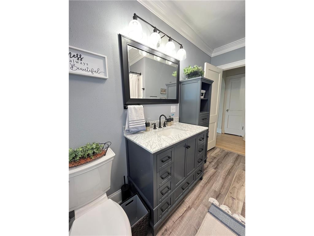 605 E 10th Street Duluth MN 55805 7051859 image12
