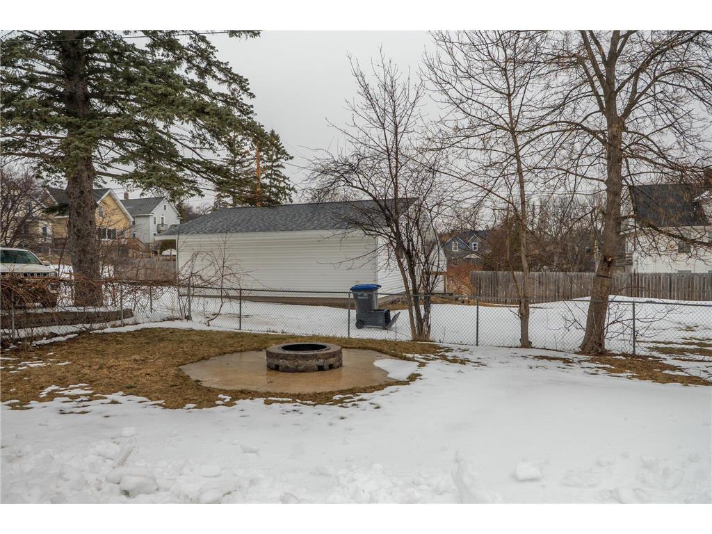 605 E 10th Street Duluth MN 55805 7051859 image21