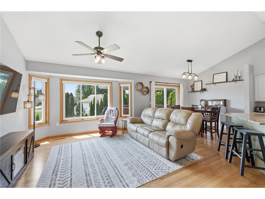 605 E South Street Belle Plaine MN 56011 7098724 image10