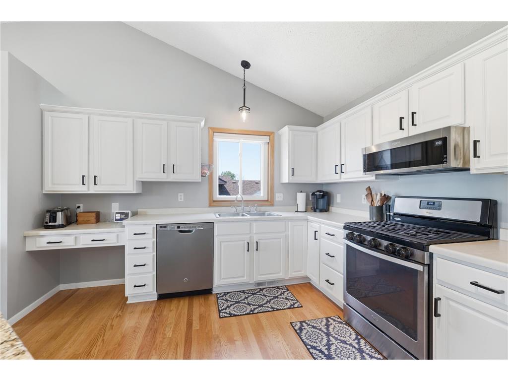 605 E South Street Belle Plaine MN 56011 7098724 image5