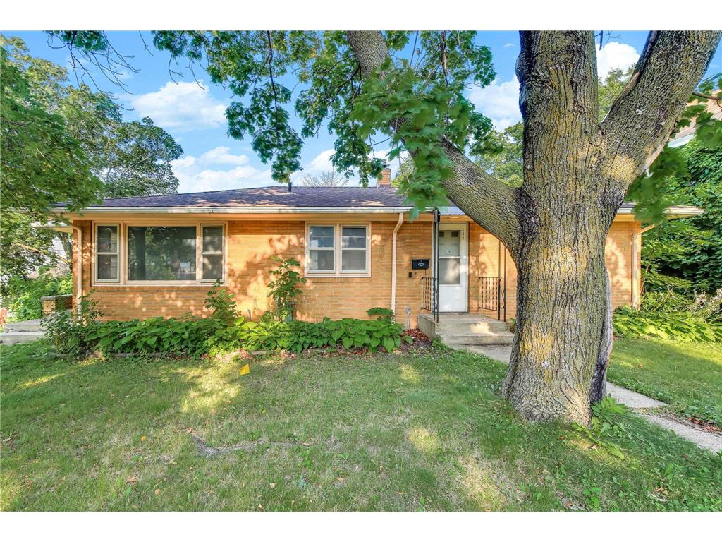 605 Greenbrier Street Saint Paul MN 55106 7113453 image1
