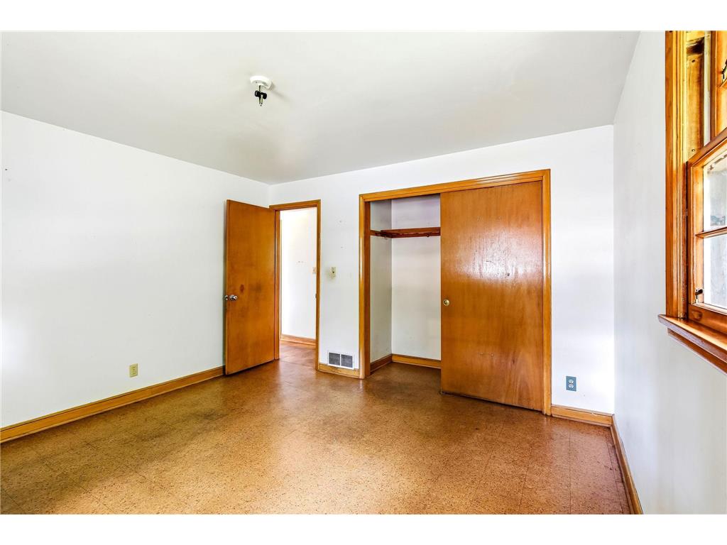 605 Greenbrier Street Saint Paul MN 55106 7113453 image14