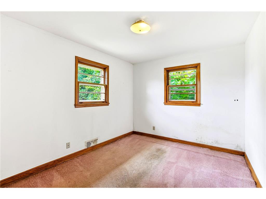 605 Greenbrier Street Saint Paul MN 55106 7113453 image17