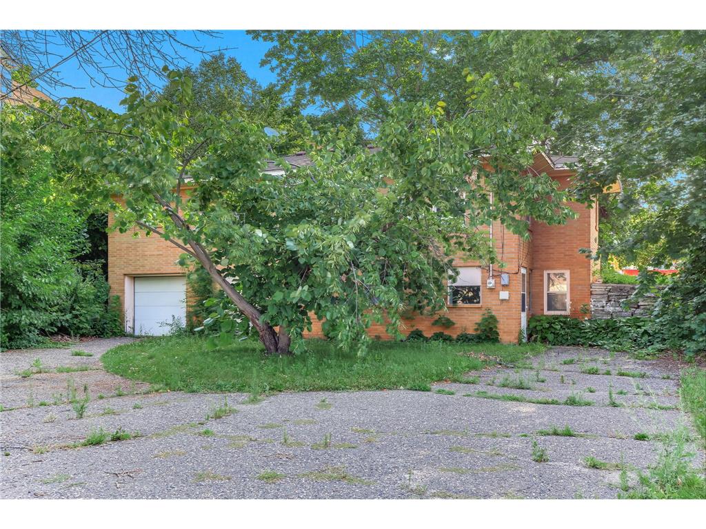 605 Greenbrier Street Saint Paul MN 55106 7113453 image24
