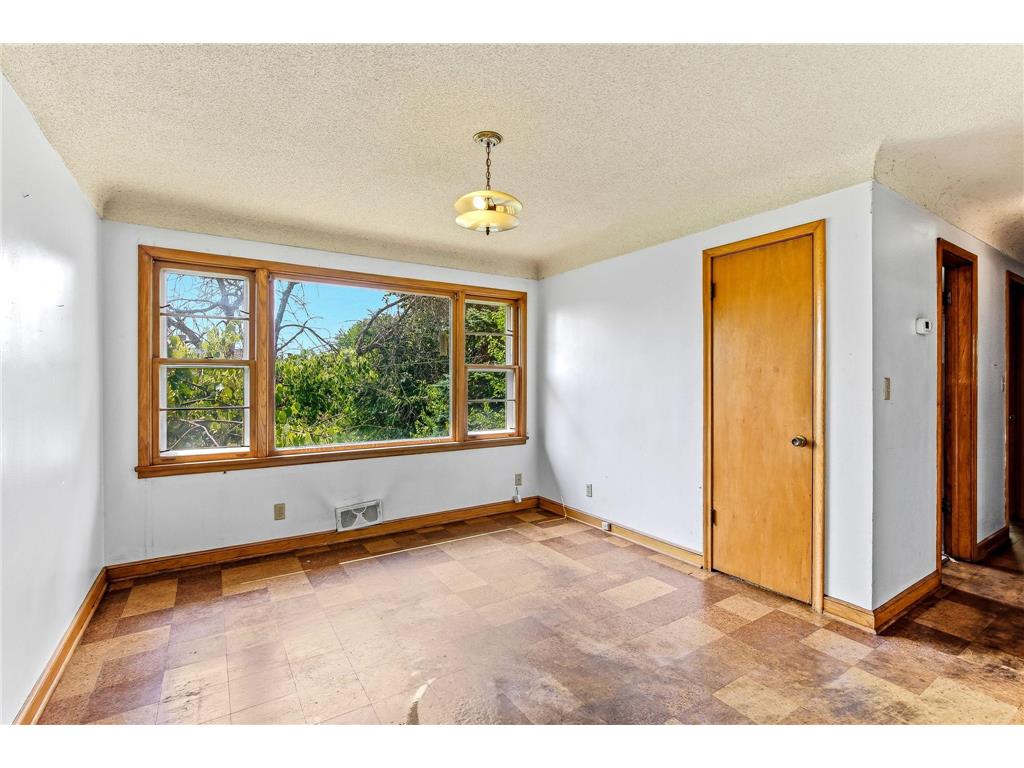 605 Greenbrier Street Saint Paul MN 55106 7113453 image6