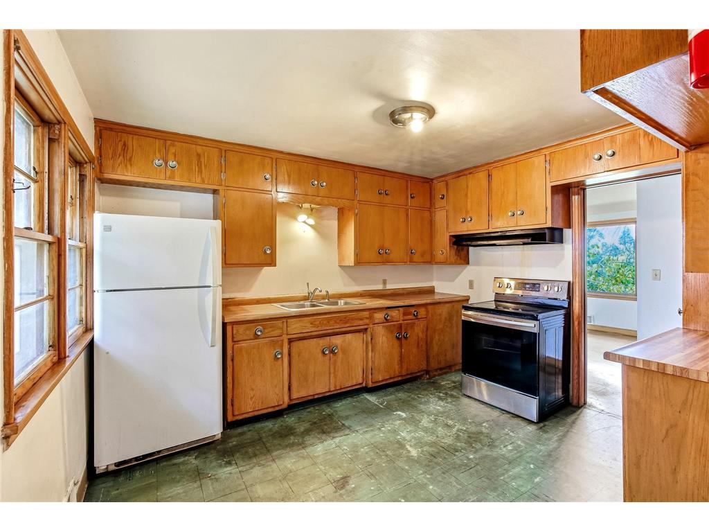 605 Greenbrier Street Saint Paul MN 55106 7113453 image8