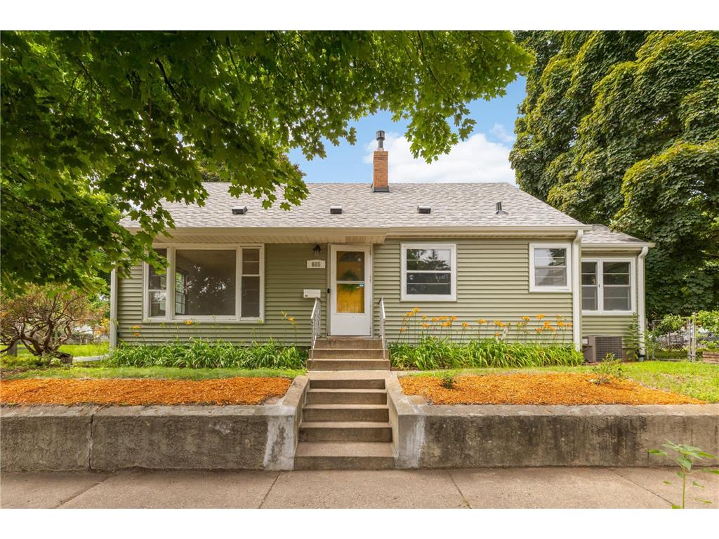 605 Griggs Street N Saint Paul MN 55104 6755414 image1