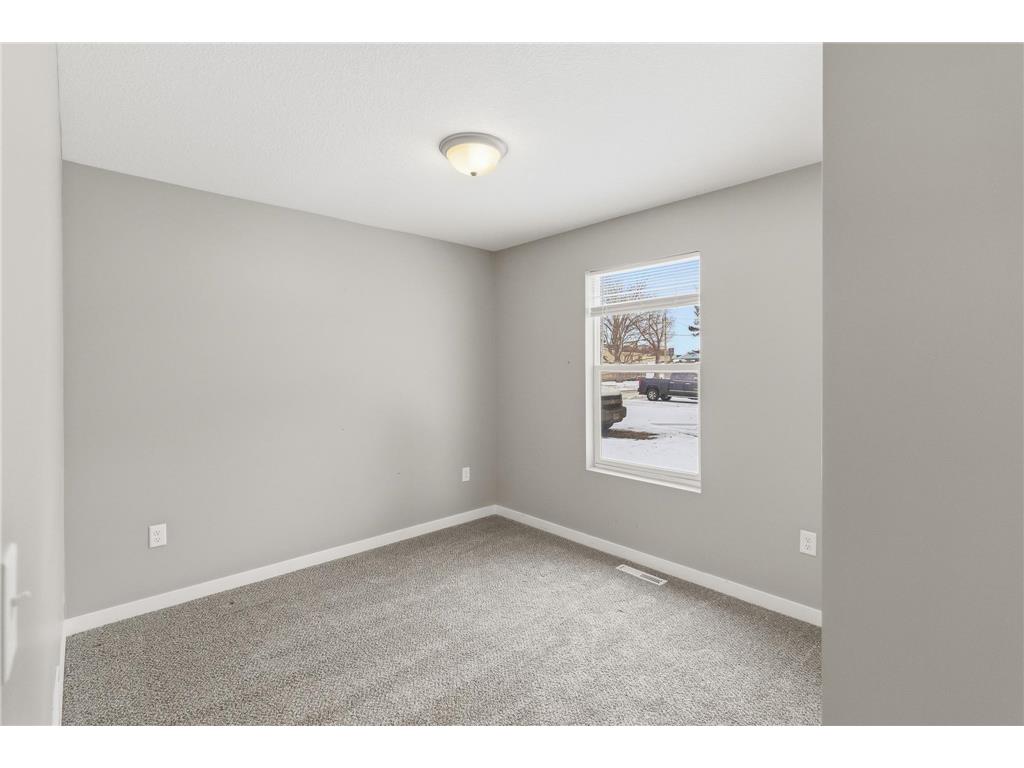 605 Le Hillier Street South Bend Twp MN 56001 7038597 image12