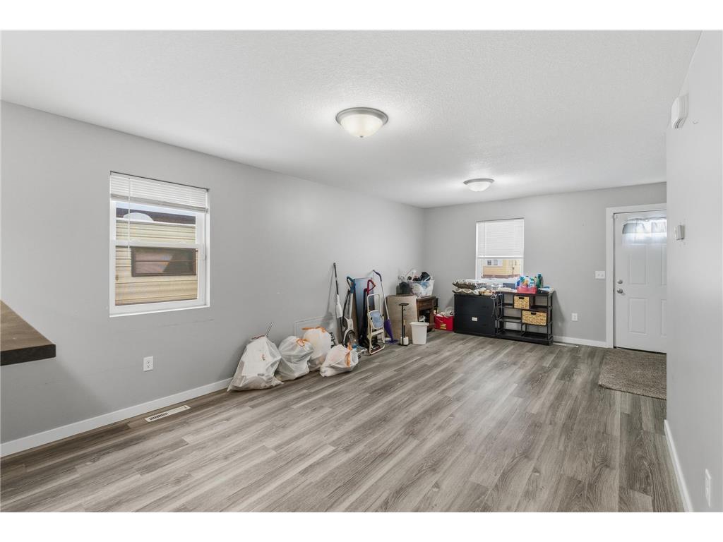 605 Le Hillier Street South Bend Twp MN 56001 7038597 image4