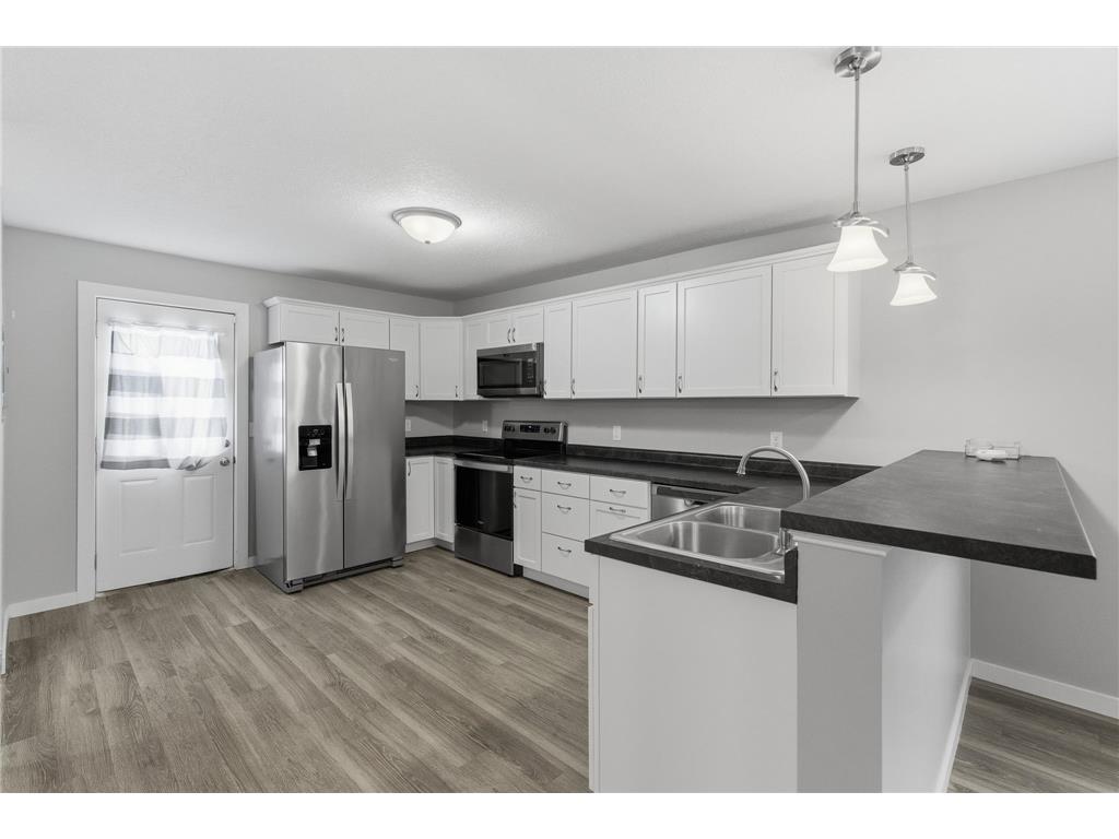 605 Le Hillier Street South Bend Twp MN 56001 7038597 image6