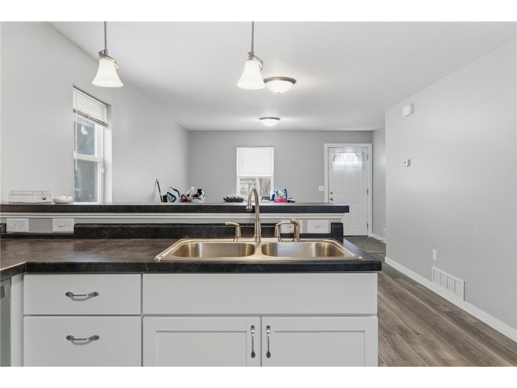 605 Le Hillier Street South Bend Twp MN 56001 7038597 image9