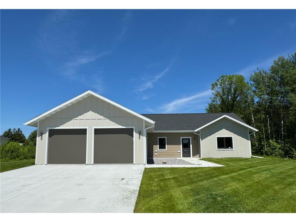 605 Lincoln Street SE Warroad MN 56763 6744429 image1
