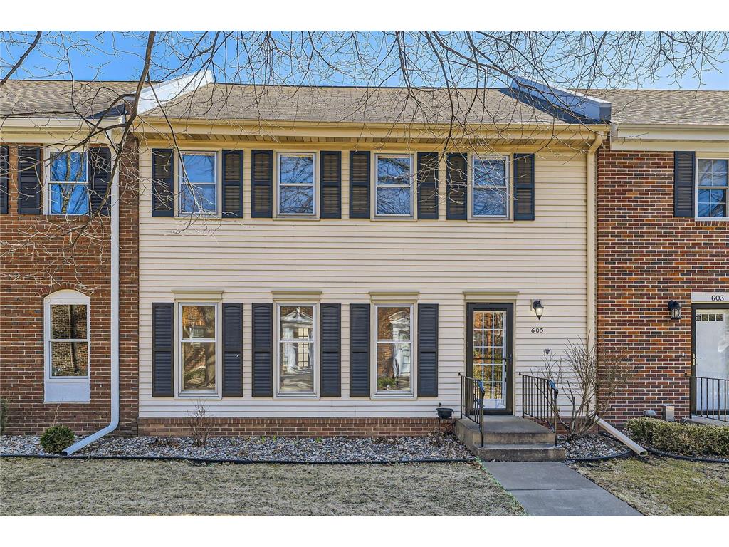 605 Maple Park Drive Mendota Heights MN 55118 6701439 image1