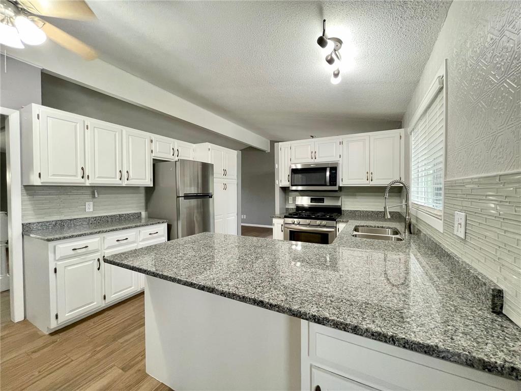 605 Mill Avenue NE Montgomery MN 56069 6371653 image1