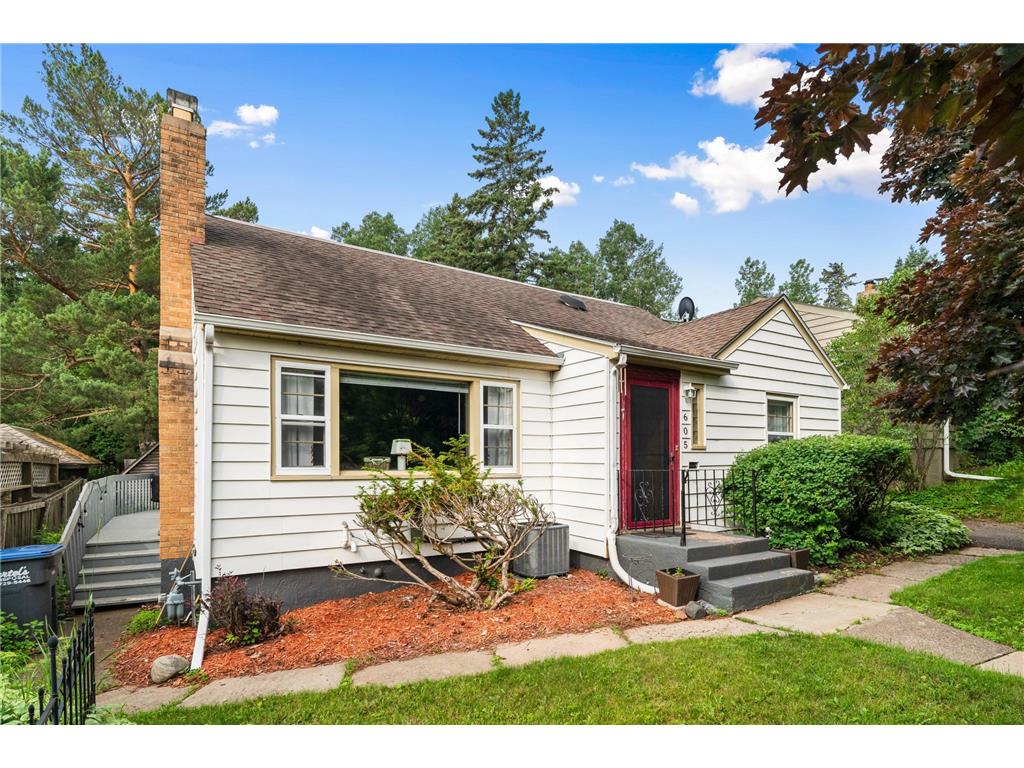 605 N 34th Avenue E Duluth MN 55804 6763604 image1