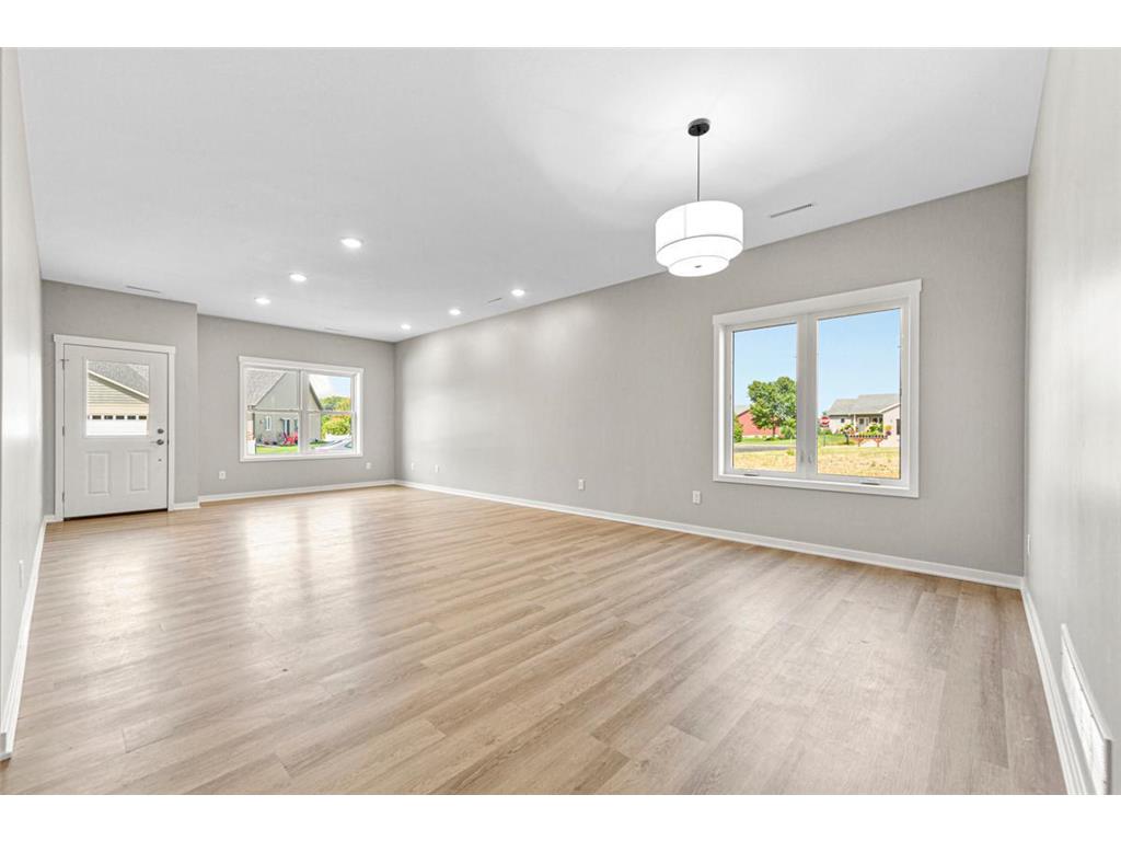 605 Northwood Place Janesville MN 56048 6782558 image11