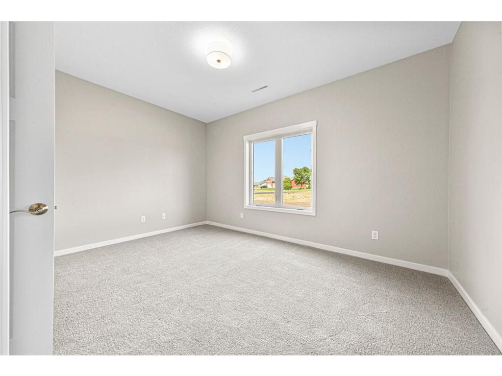 605 Northwood Place Janesville MN 56048 6782558 image26