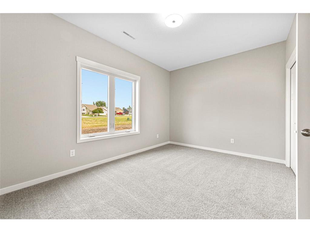 605 Northwood Place Janesville MN 56048 6782558 image28