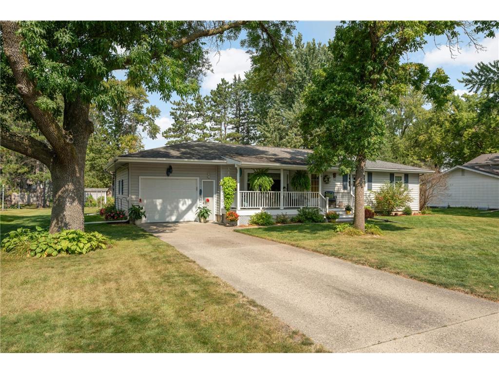 605 Oak Avenue SE Montgomery MN 56069 6608828 image1